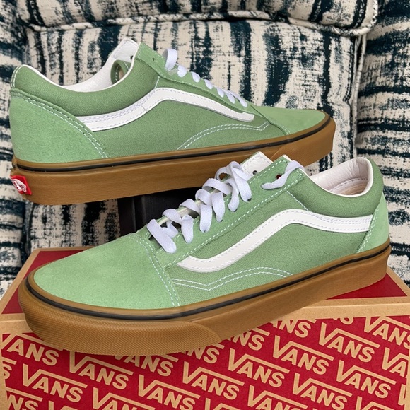 Vans Men’s Old Skool Gum Basil/True White Sneakers - Picture 9 of 16